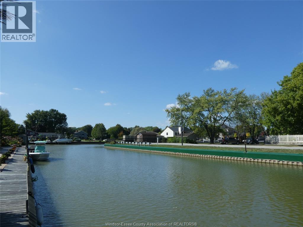 256 Moceri Crescent, Lakeshore, Ontario  N8N 5A9 - Photo 4 - 26024210