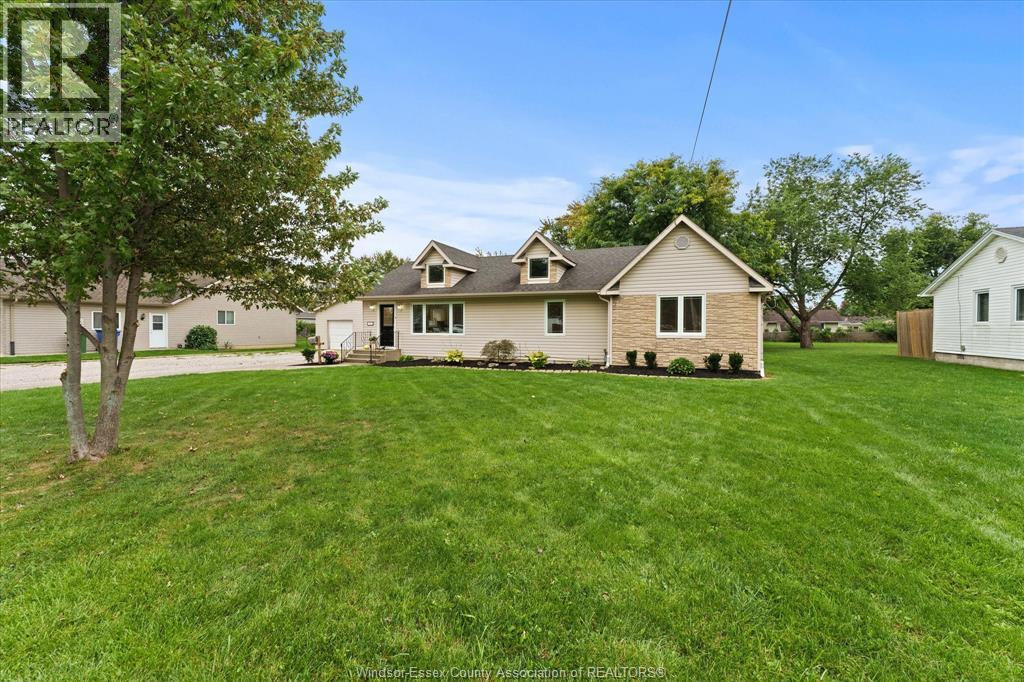 142 Centre Street, Essex, Ontario  N8M 1P9 - Photo 4 - 26024208