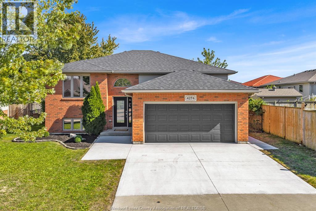 4274 Dennison Court, Windsor, Ontario  N9G 2Y8 - Photo 1 - 26024209