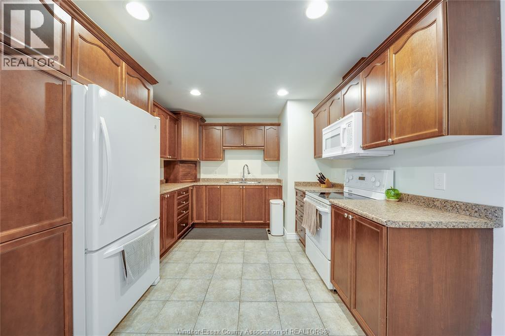 1971 Luxury Avenue, Windsor, Ontario  N8P 1W9 - Photo 15 - 26024150