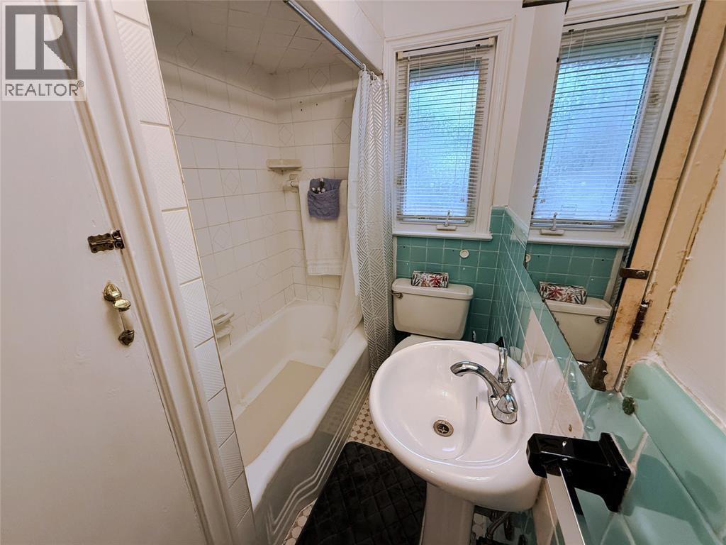 3168 Church, Windsor, Ontario  N9E 1V1 - Photo 13 - 26024262