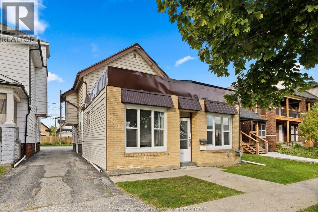 1537 Howard, Windsor, Ontario  N8X 3T5 - Photo 1 - 26024274