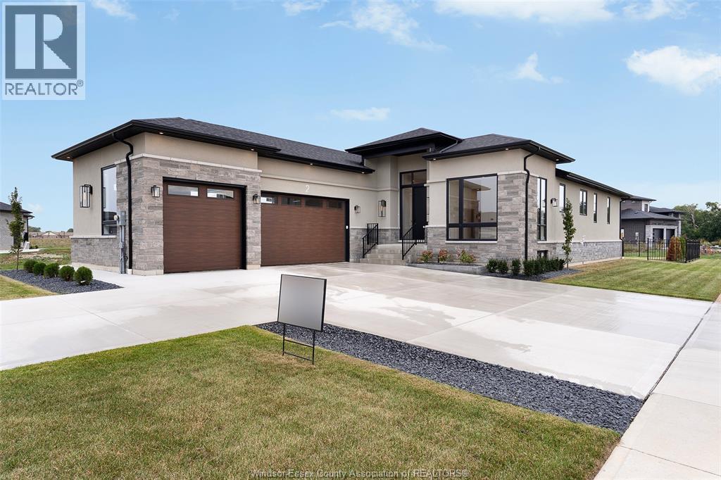 2 Pebble Beach Court, Leamington, Ontario  N8H 0G1 - Photo 2 - 26024294