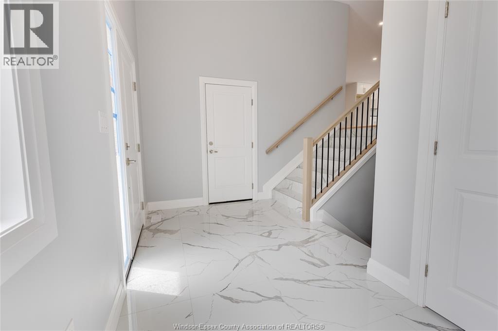 130 Angelo Avenue, Lasalle, Ontario  N9J 0E5 - Photo 2 - 26024295