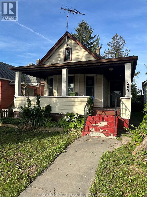 547 Pierre Avenue, Windsor, Ontario  N9A 2K1 - Photo 1 - 26024305