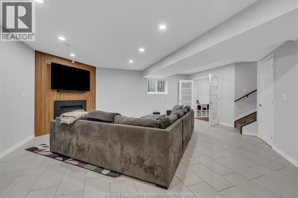 389 Donlon, Lasalle, Ontario  N9J 3Y2 - Photo 31 - 26024322
