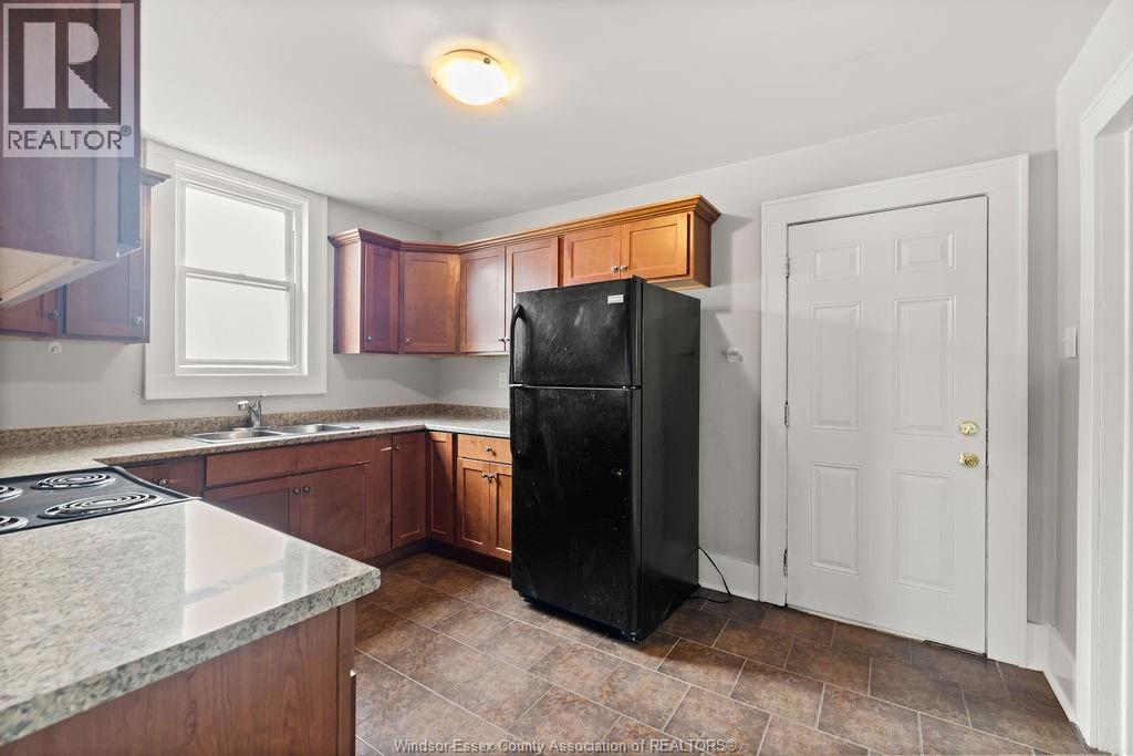 1044 Parent Avenue Unit# Upper, Windsor, Ontario  N9A 2E5 - Photo 7 - 26024341