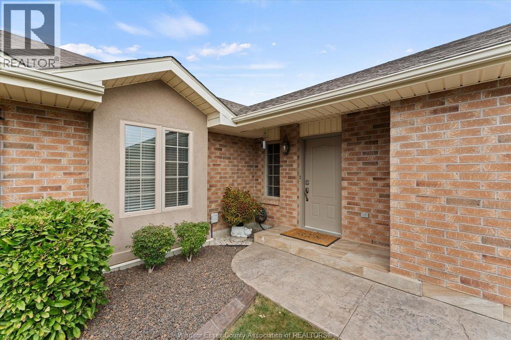 523 Golfview, Amherstburg, Ontario  N9V 2Y9 - Photo 4 - 26024329