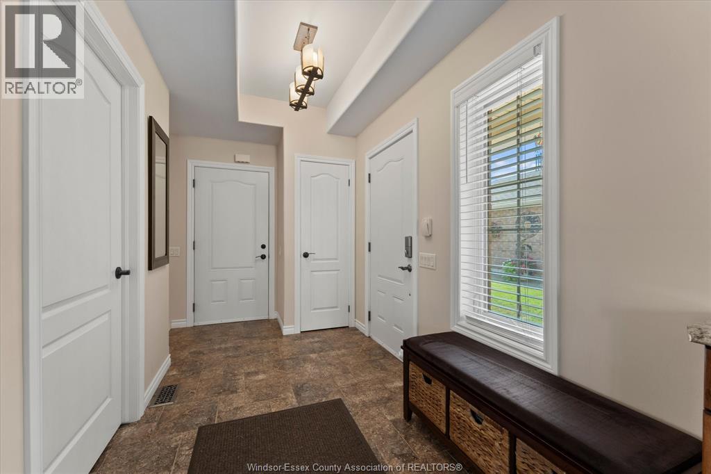 523 Golfview, Amherstburg, Ontario  N9V 2Y9 - Photo 5 - 26024329