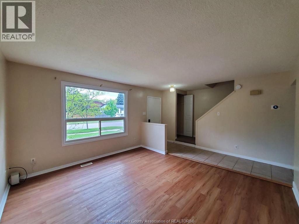 114 Lillian Drive Unit# B, Waterloo, Ontario  N2J 4J9 - Photo 2 - 26024223