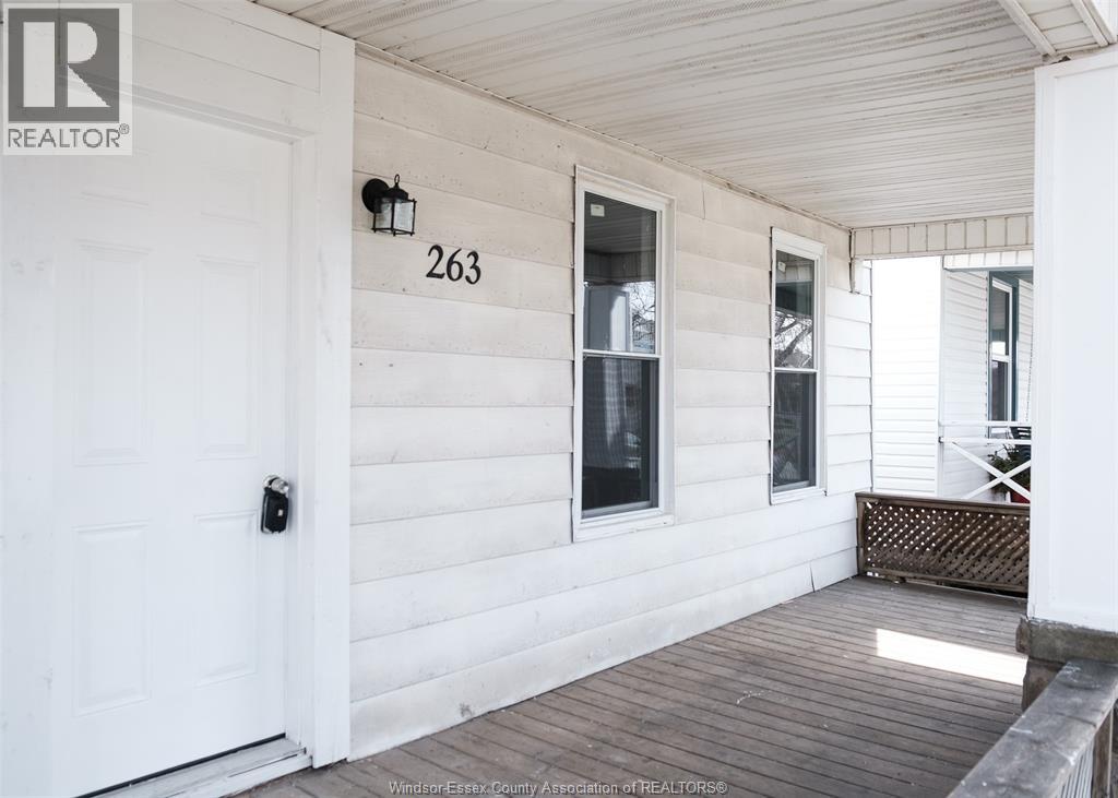 263 Tuscarora Unit# Main, Windsor, Ontario  N9A 3L6 - Photo 2 - 26024351