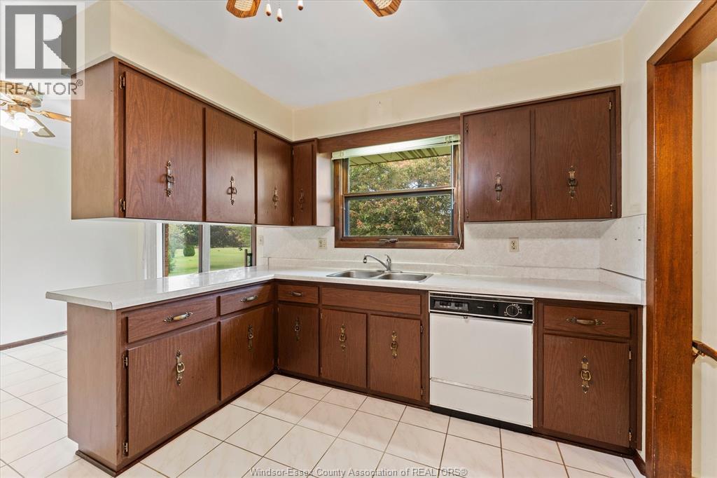 8605 Snake Lane, Lasalle, Ontario  N9A 6Z6 - Photo 16 - 26024356