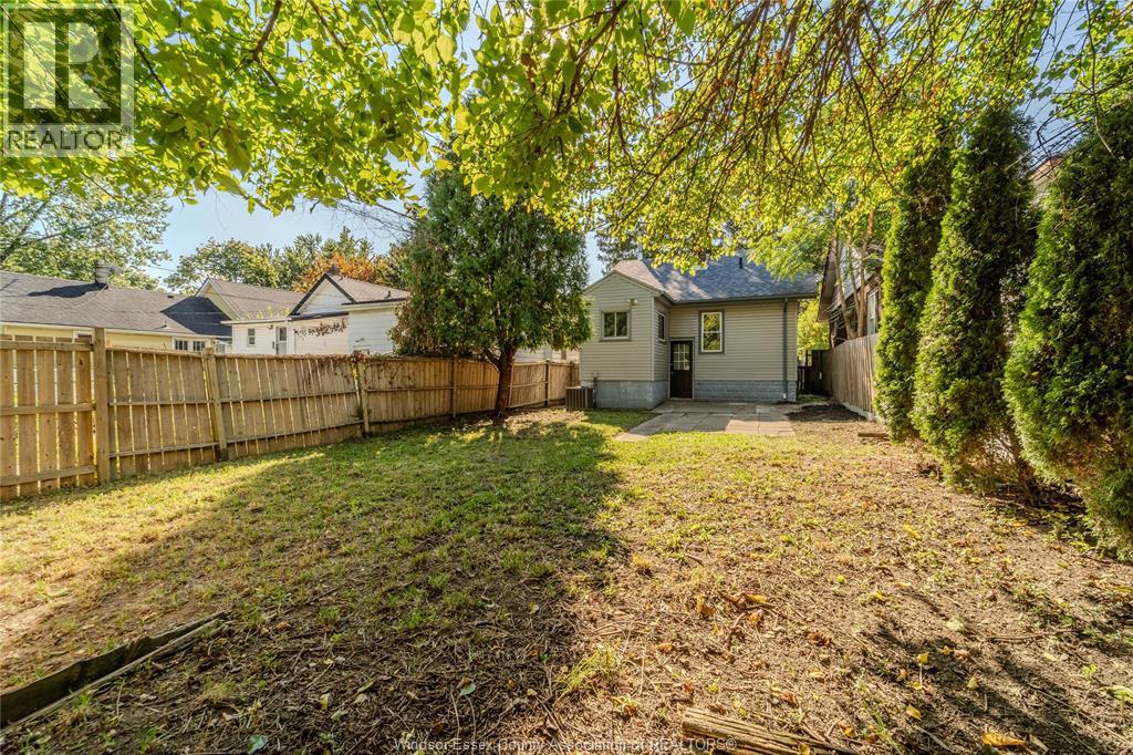 966 Curry Avenue, Windsor, Ontario  N9B 2C5 - Photo 13 - 26024355