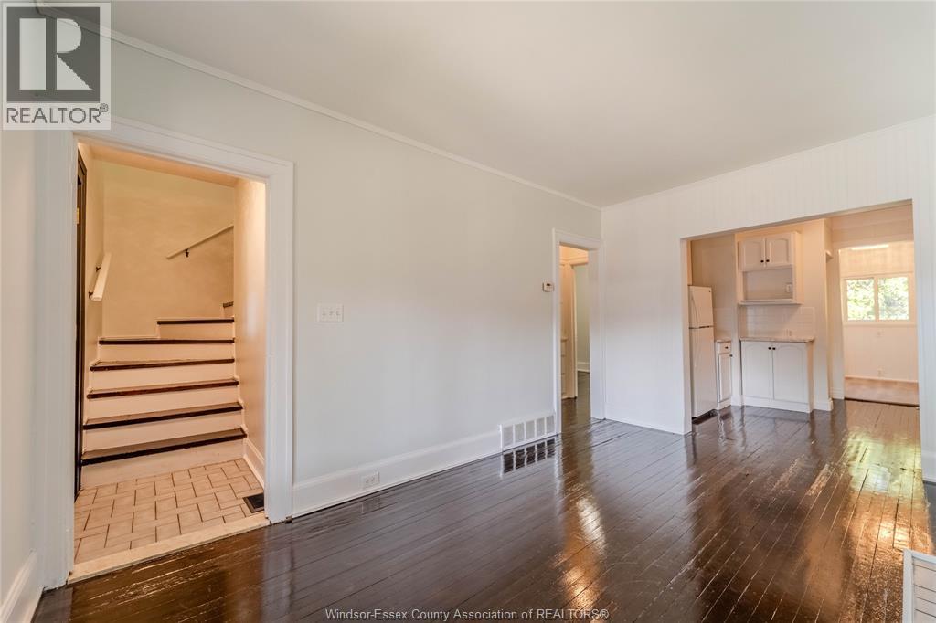 966 Curry Avenue, Windsor, Ontario  N9B 2C5 - Photo 4 - 26024355