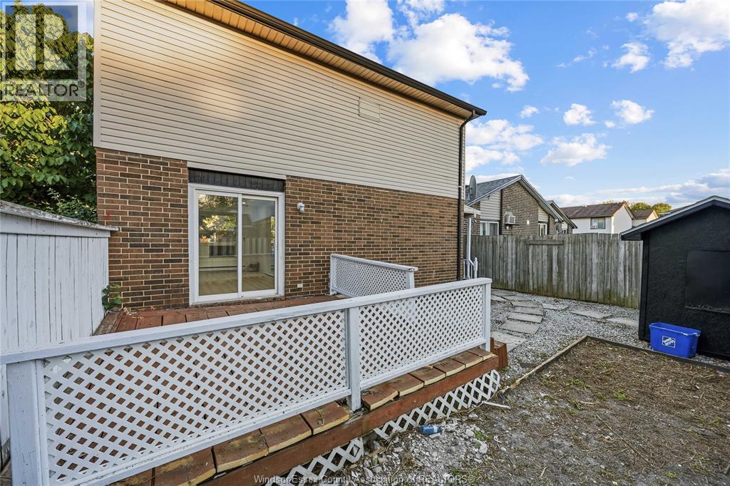 1341 Arncliffe Pl, Windsor, Ontario  N8S 4K1 - Photo 11 - 26024361