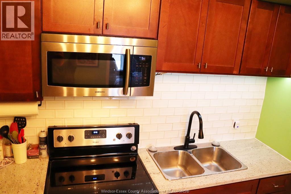 809 Erie Street East Unit# 2, Windsor, Ontario  N9A 3Y5 - Photo 5 - 26024252