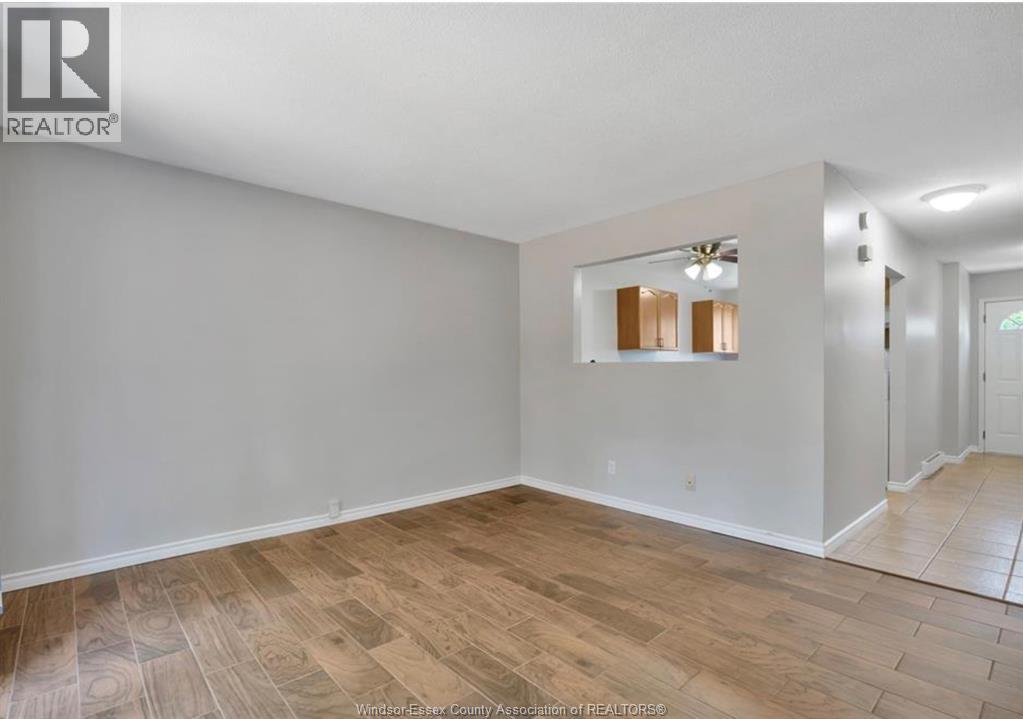 6732 Roseville Garden Drive, Windsor, Ontario  N8T 1J2 - Photo 10 - 26024381