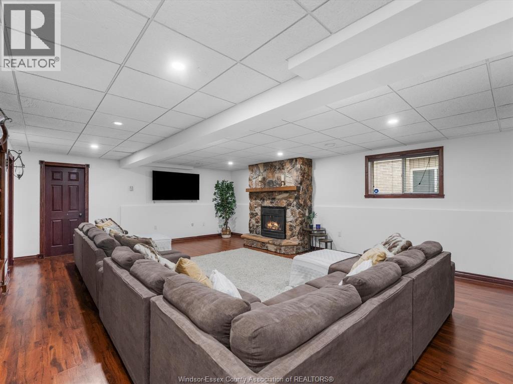 2408 Waterford Avenue, Windsor, Ontario  N8P 1S1 - Photo 28 - 26024406