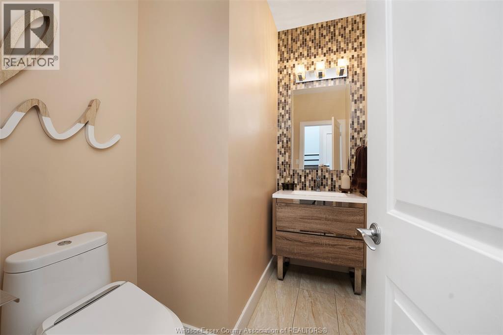 1083 Regency, Lakeshore, Ontario  N0R 1A0 - Photo 12 - 26024370