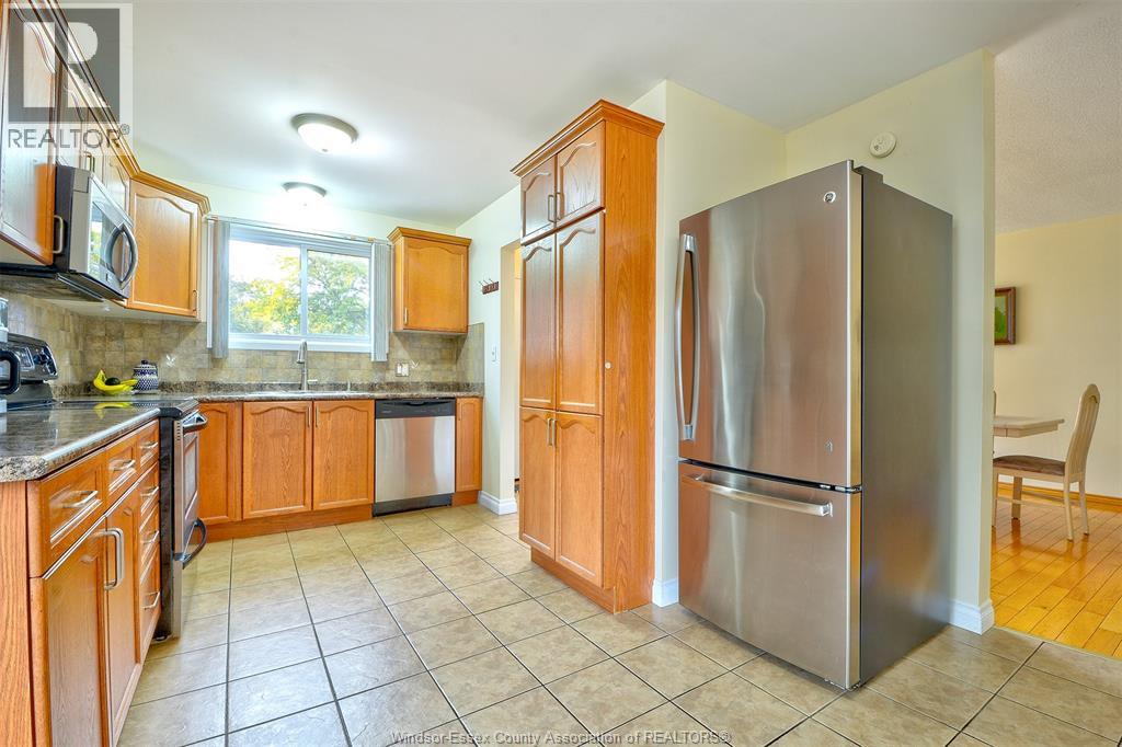 3325 Dolphin Court, Windsor, Ontario  N8R 2G7 - Photo 10 - 26024417