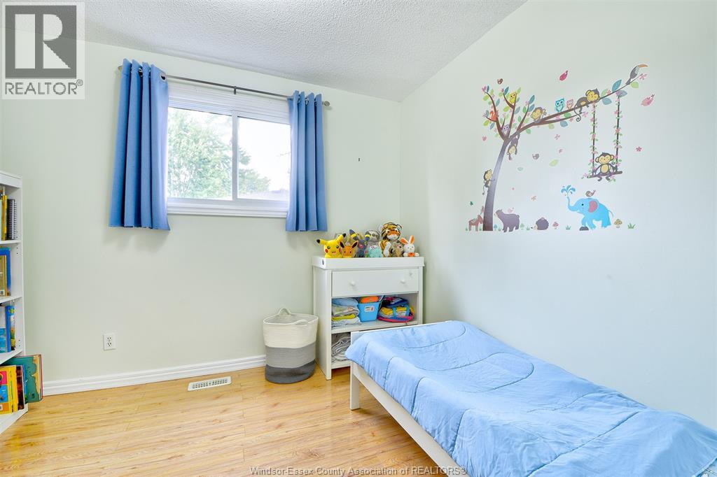 3325 Dolphin Court, Windsor, Ontario  N8R 2G7 - Photo 15 - 26024417