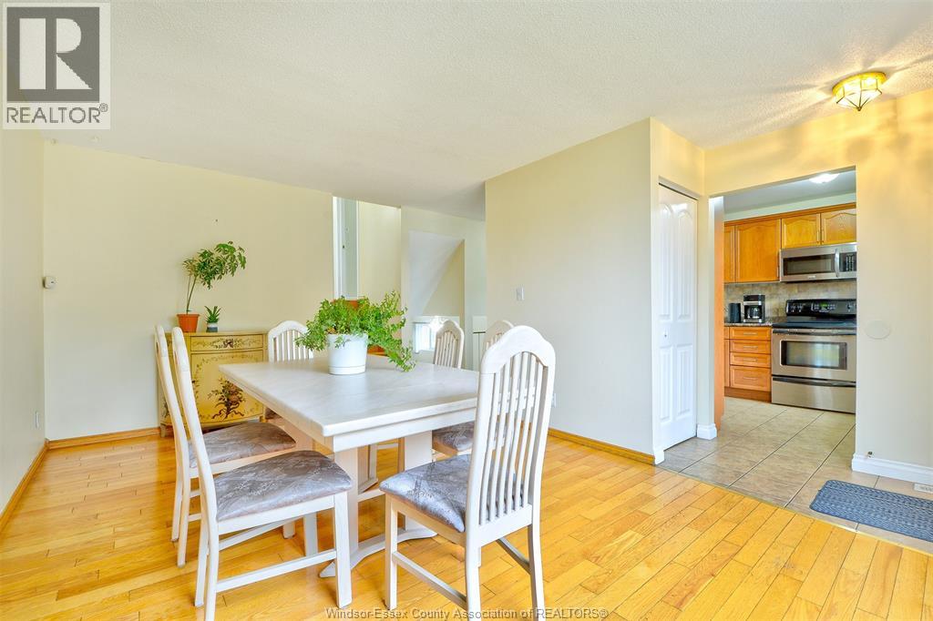 3325 Dolphin Court, Windsor, Ontario  N8R 2G7 - Photo 6 - 26024417