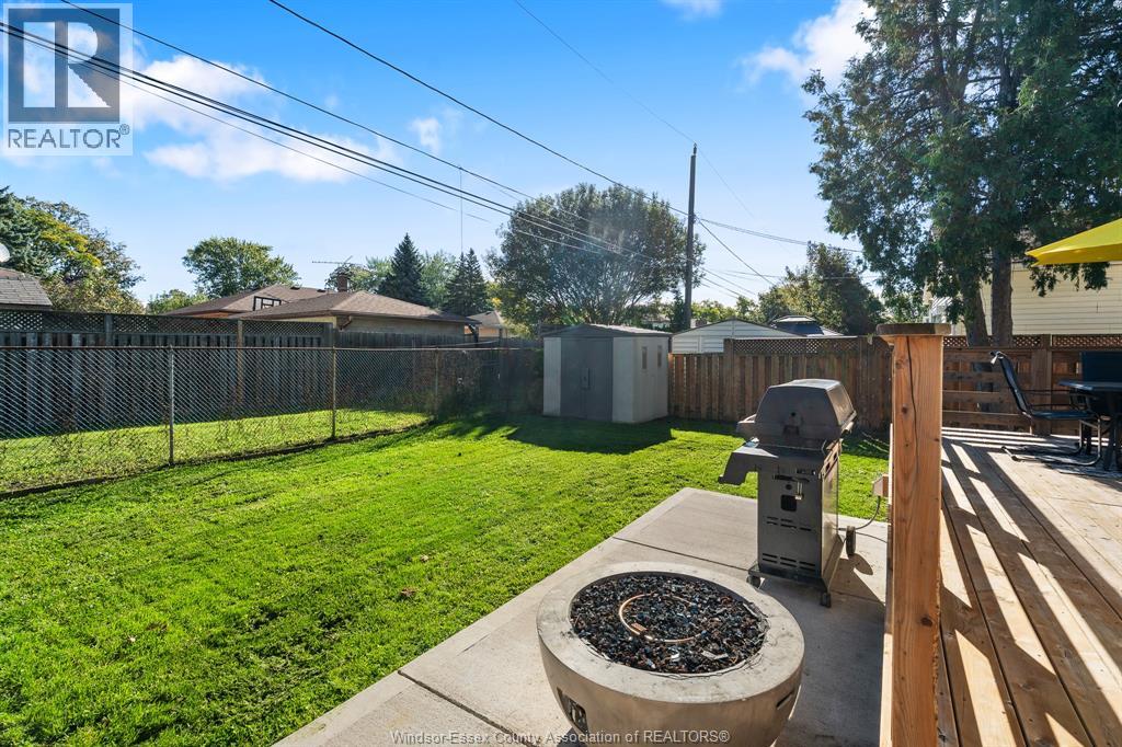 2328 Forest, Windsor, Ontario  N8W 2G8 - Photo 41 - 26024446