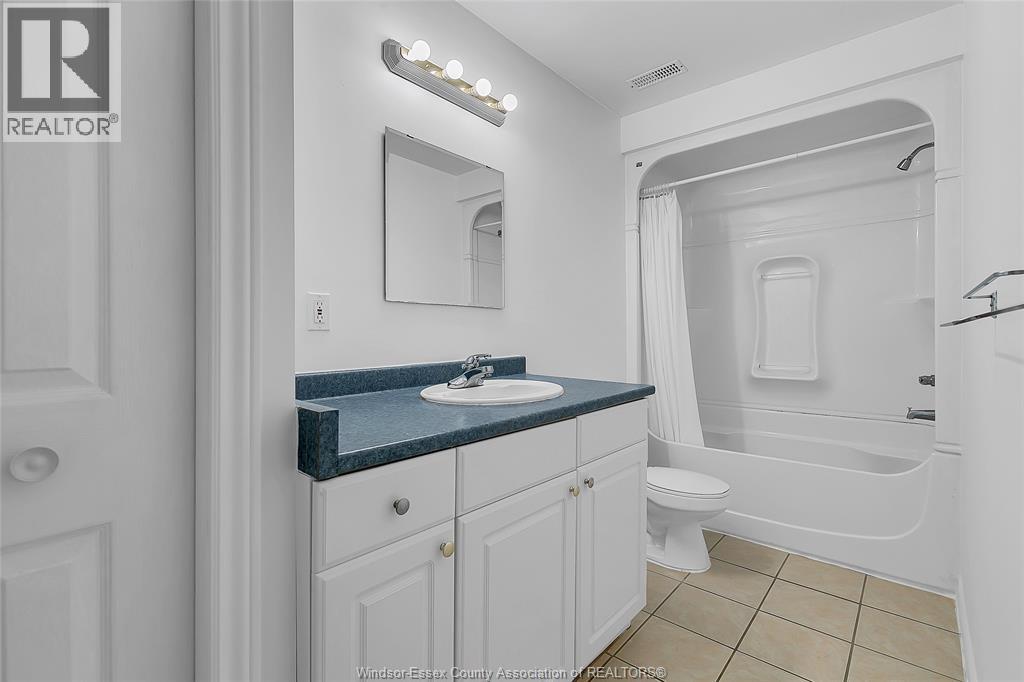 445 John Harvey Crescent, Windsor, Ontario  N9E 4R4 - Photo 37 - 26024458