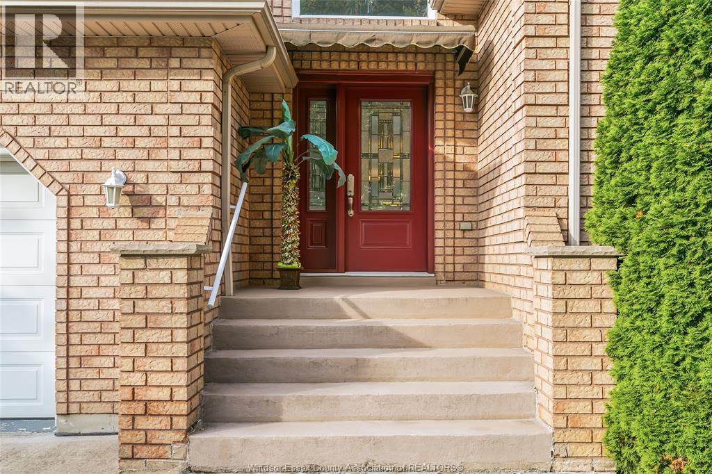445 John Harvey Crescent, Windsor, Ontario  N9E 4R4 - Photo 4 - 26024458