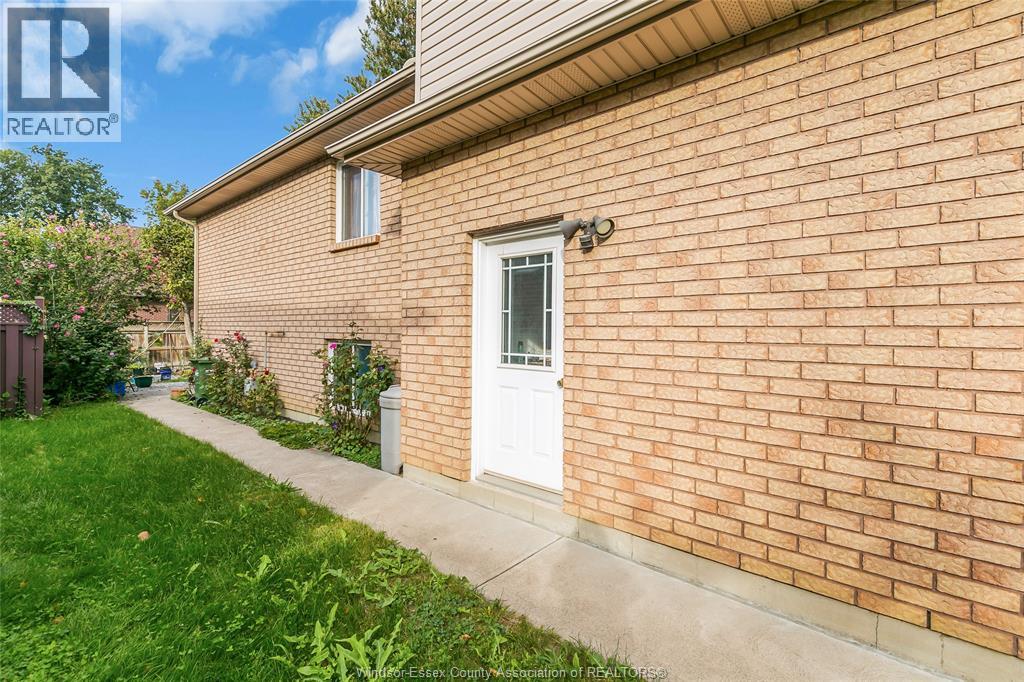 445 John Harvey Crescent, Windsor, Ontario  N9E 4R4 - Photo 40 - 26024458