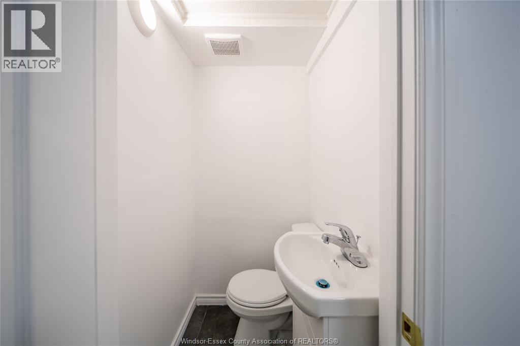 3605 Bloomfield, Windsor, Ontario  N9C 1S1 - Photo 24 - 26024129