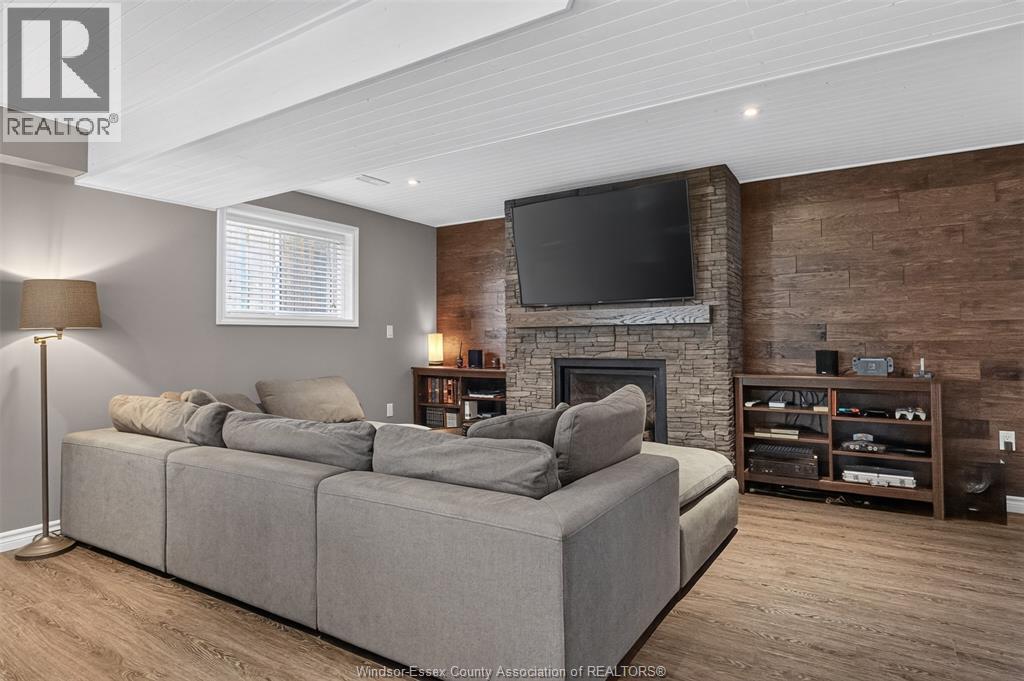 1049 Thunderbay, Windsor, Ontario  N8P 0C1 - Photo 32 - 26024524