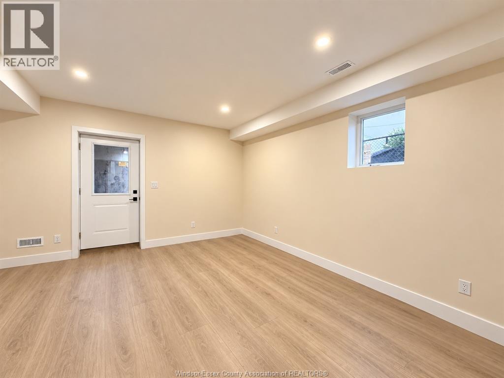 2420 Bernard, Windsor, Ontario  N8W 4S1 - Photo 17 - 26024496
