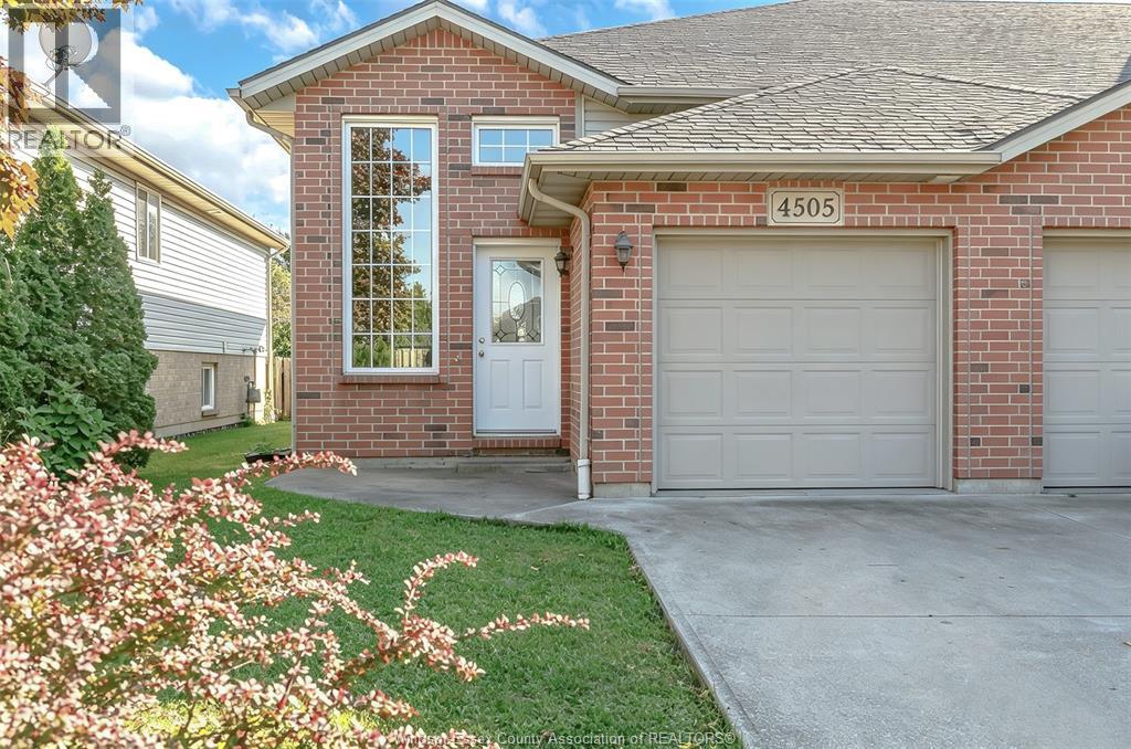 4505 Tumbleweed, Windsor, Ontario  N9G 3C2 - Photo 1 - 26024479