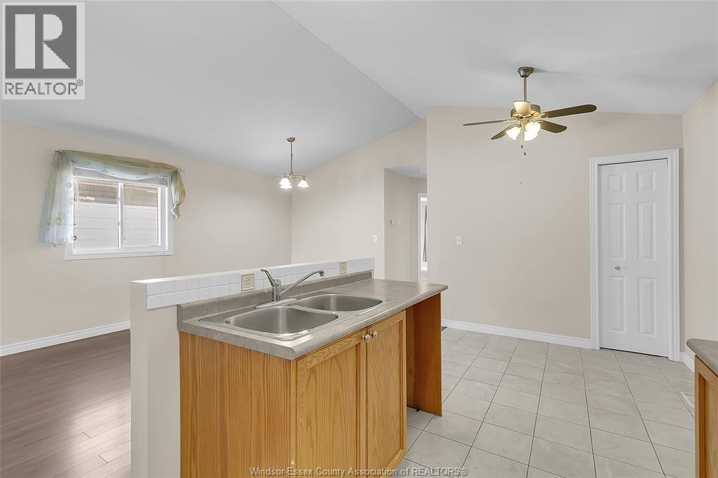 4505 Tumbleweed, Windsor, Ontario  N9G 3C2 - Photo 11 - 26024479