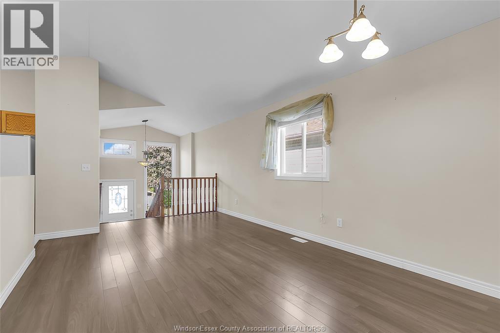 4505 Tumbleweed, Windsor, Ontario  N9G 3C2 - Photo 6 - 26024479