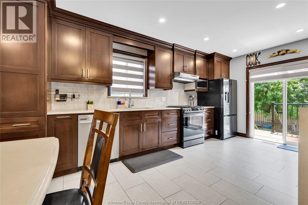 4239 Marlo, Windsor, Ontario  N9G 2Y6 - Photo 4 - 26024650