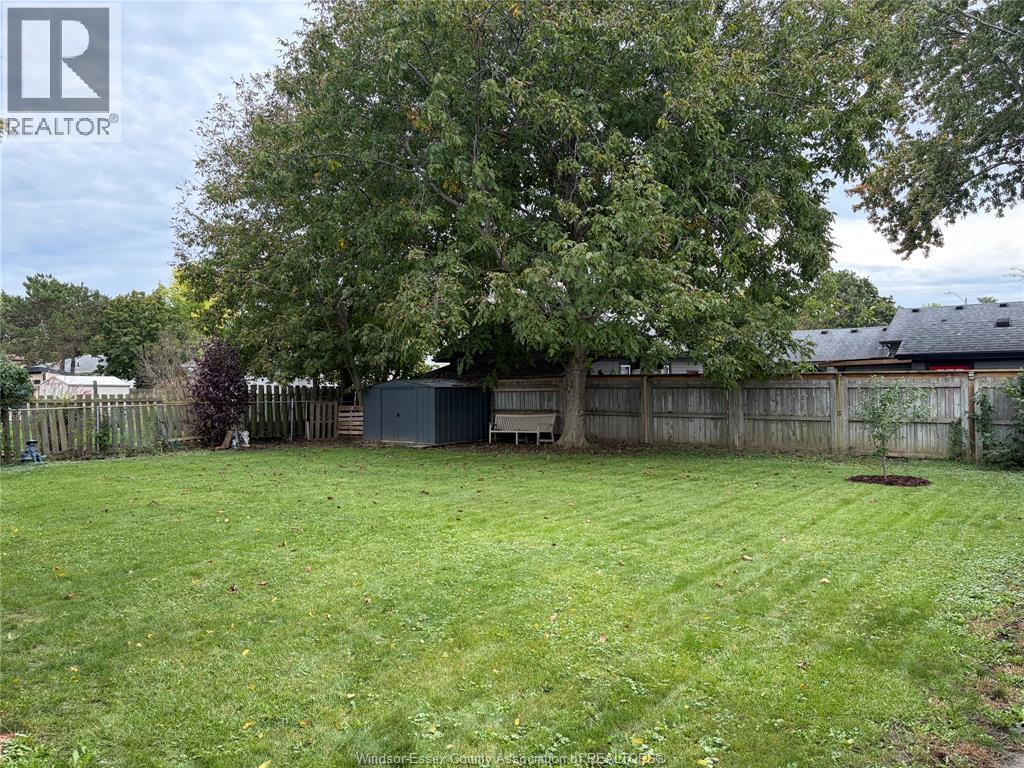 40 Holiday Court, Amherstburg, Ontario  N9V 3A8 - Photo 30 - 26024603