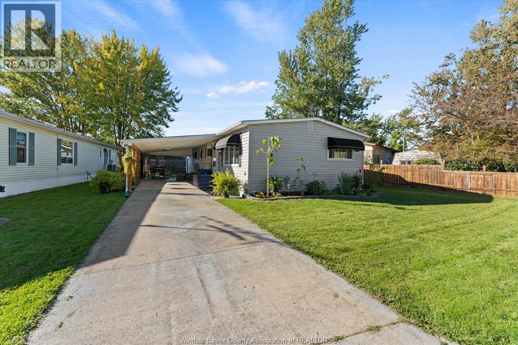 20 Poplar Drive Unit# 193, Mcgregor, Ontario  N0R 1J0 - Photo 2 - 26023907