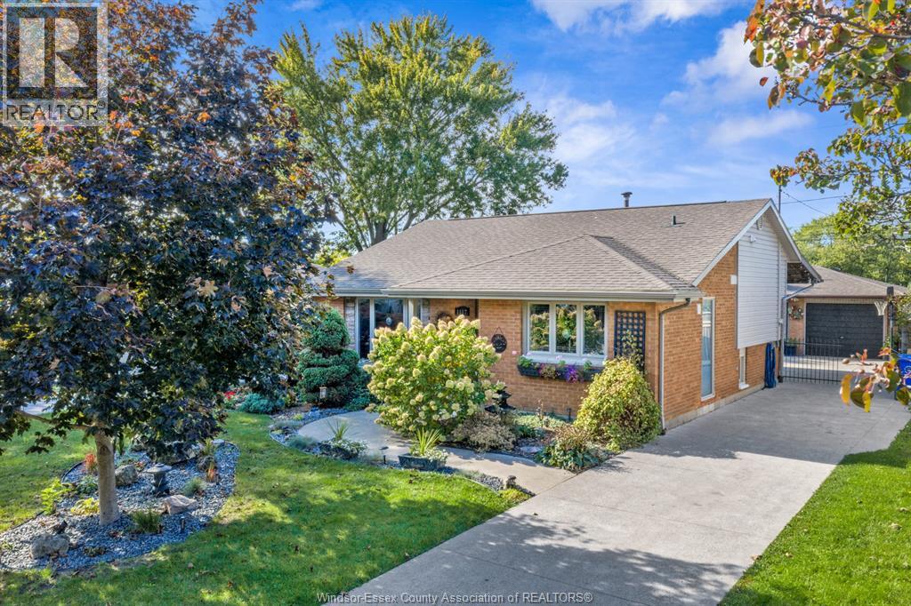 1117 Coventry, Windsor, Ontario  N8S 2W8 - Photo 1 - 26024710