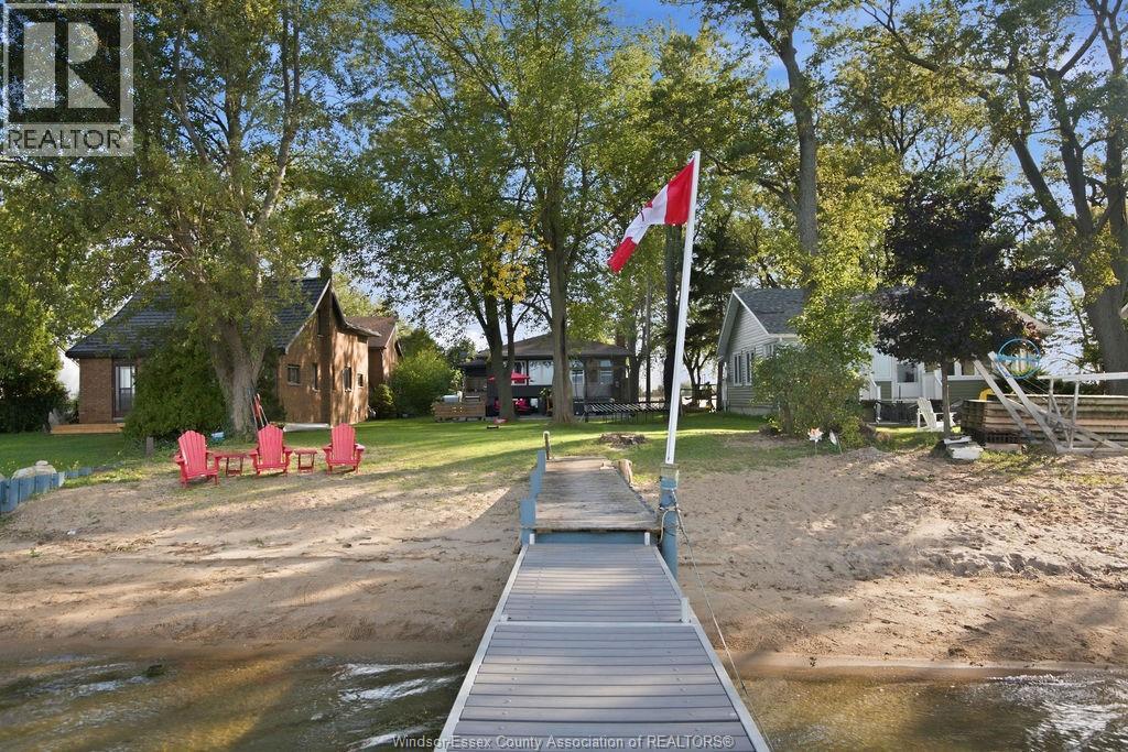 9952 St Clair Rd, Lakeshore, Ontario  N0R 1N0 - Photo 3 - 26024815