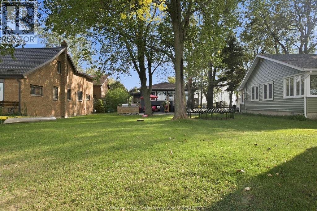 9952 St Clair Rd, Lakeshore, Ontario  N0R 1N0 - Photo 44 - 26024815