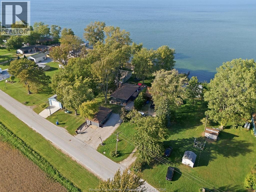 9952 St Clair Rd, Lakeshore, Ontario  N0R 1N0 - Photo 46 - 26024815