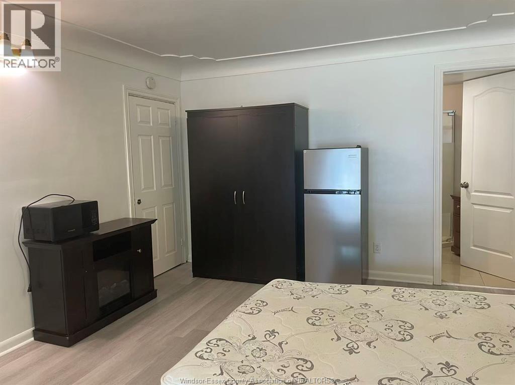 787 Campbell Unit# Room 1, Windsor, Ontario  N9B 2H6 - Photo 3 - 26024884