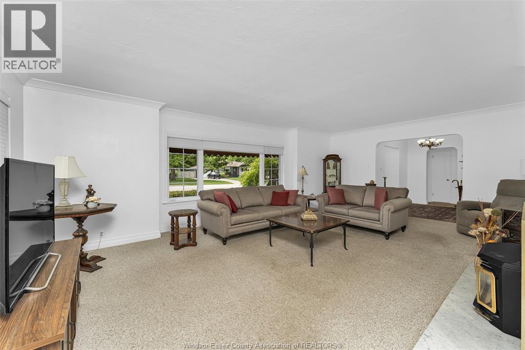 2494 Buckingham Drive, Windsor, Ontario  N8T 2B5 - Photo 9 - 26024942