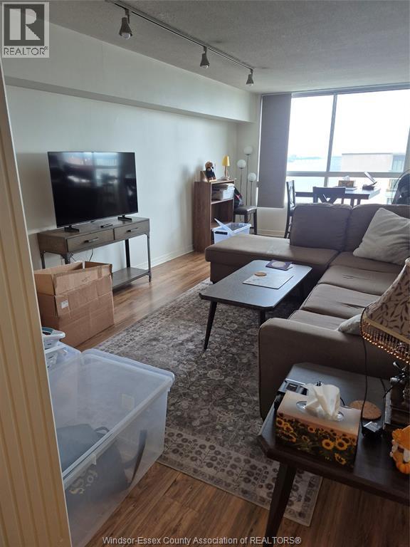 75 Riverside Drive East Unit# 1706, Windsor, Ontario  N9A 7C4 - Photo 3 - 26024956