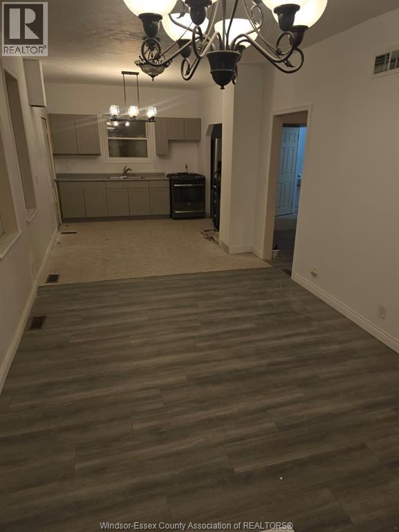 3272 Peter Street, Windsor, Ontario  N9E 4V6 - Photo 6 - 26024997