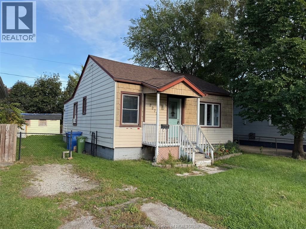2272 Forest, Windsor, Ontario  N8W 2G6 - Photo 1 - 26024825