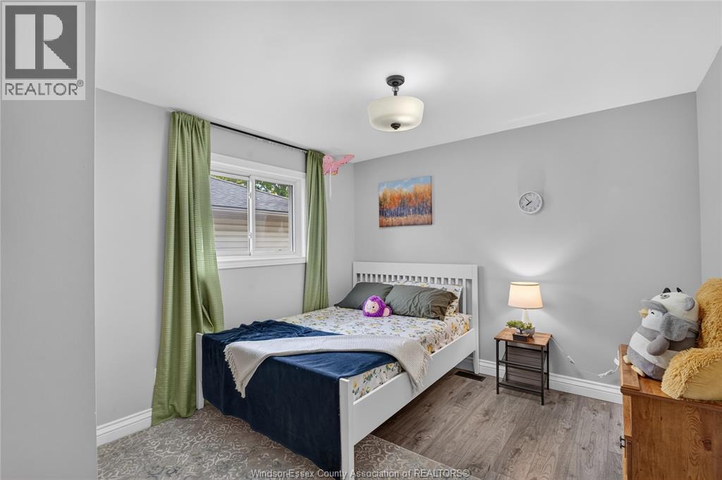2705 Robert, Windsor, Ontario  N8W 5L9 - Photo 10 - 26024995