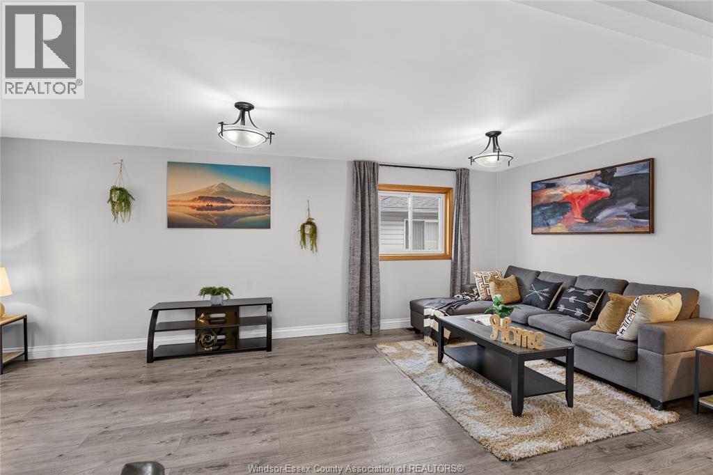 2705 Robert, Windsor, Ontario  N8W 5L9 - Photo 6 - 26024995